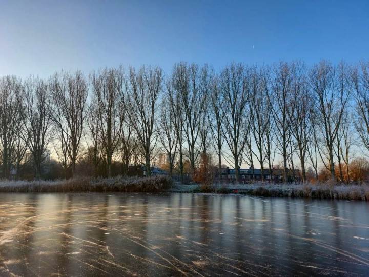 Foto van natuurijs in december